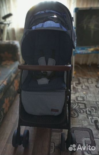 Прогулочная коляска McCan LIA с накидкой на ноги