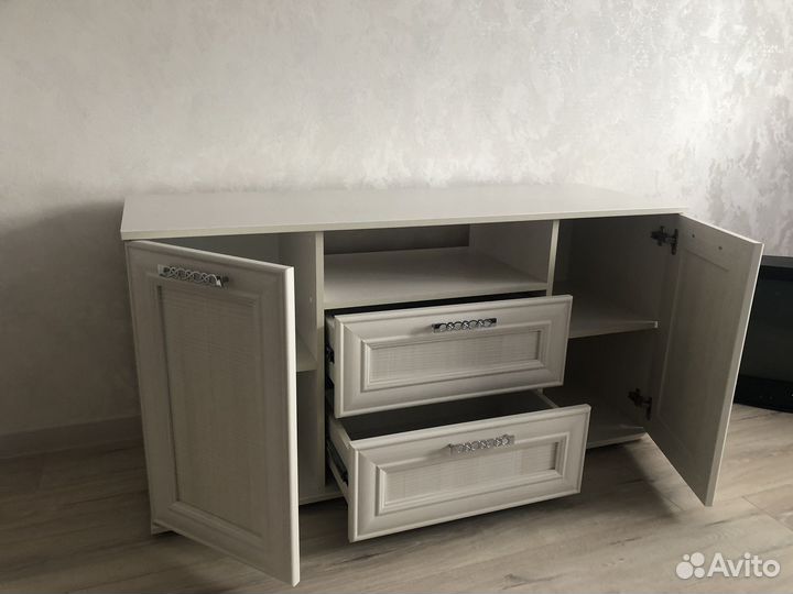 Тумба под тв