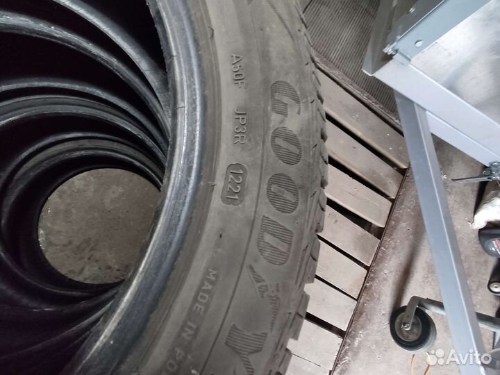 Goodyear UltraGrip Ice 2 205/55 R16 94