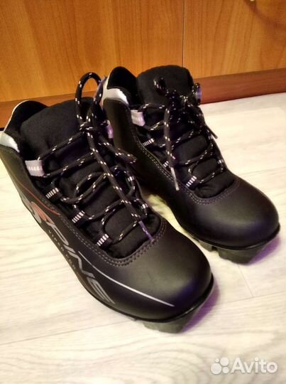 Лыжные ботинки 36 размер
