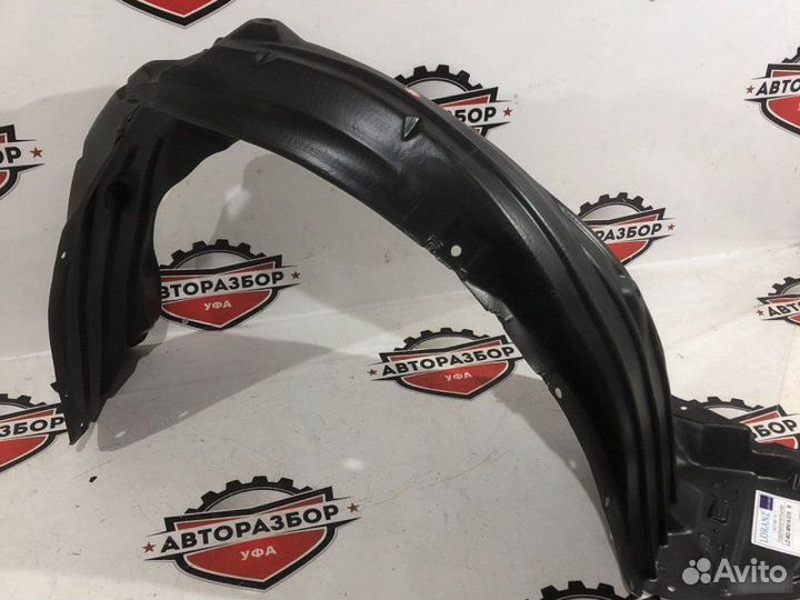 Подкрылок передний правый Mazda 3 BM