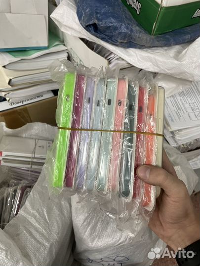 Чехлы на iPhone оптом силиконовые