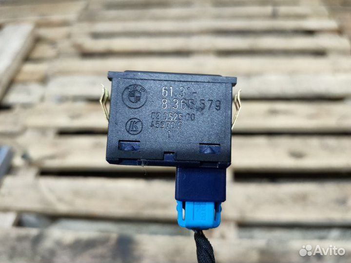 Кнопка открывания багажника Bmw 5 E39 M52B28 1998