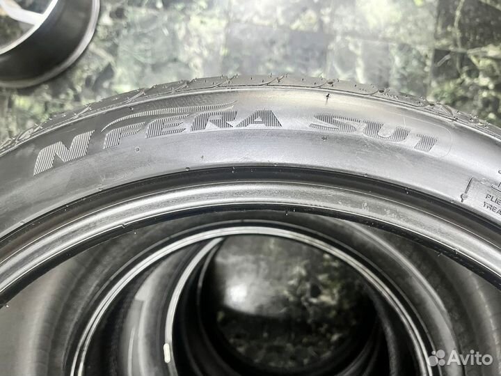 Nexen N'Fera SU1 245/40 R19 и 275/35 R19 98Y