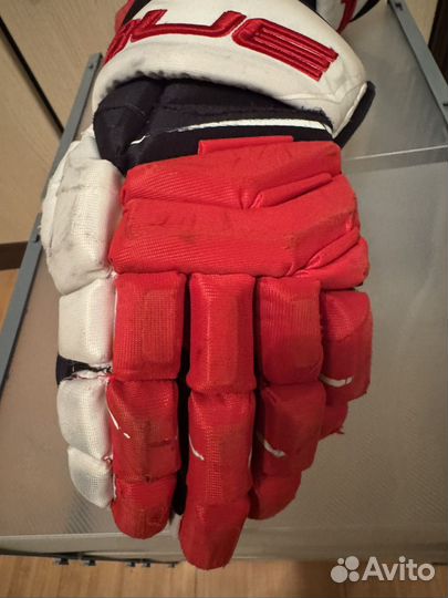 Перчатки хоккейные True