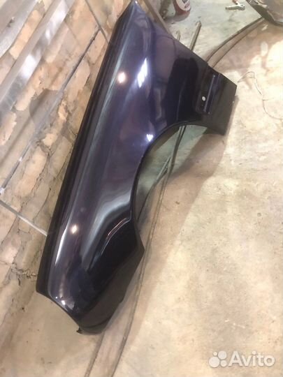 Крыло от мерседеса 210