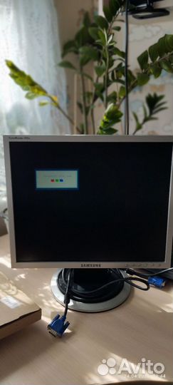 Монитор Samsung 17