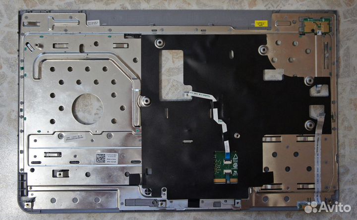 Dell Inspiron 15 N5010 продаётся по частям