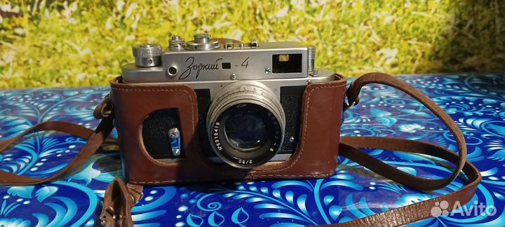 Пленочный фотоаппарат Зенит 4, Ломо смена 8М