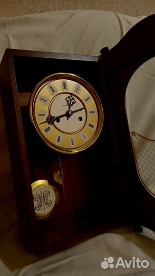 Антикварные настенные часы