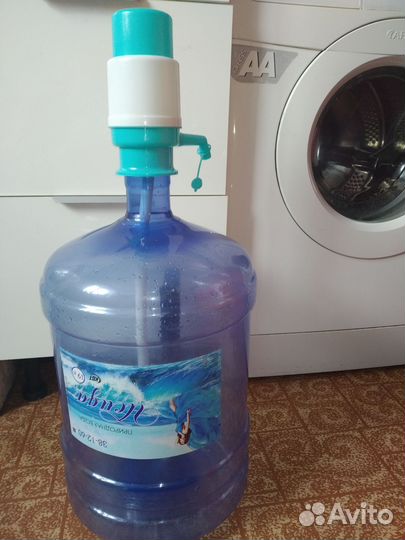 Бутыль 19 литров с помпой