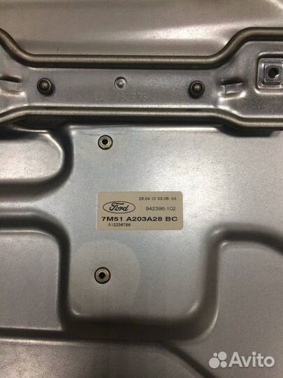 Стеклоподъемник электрический передний правый