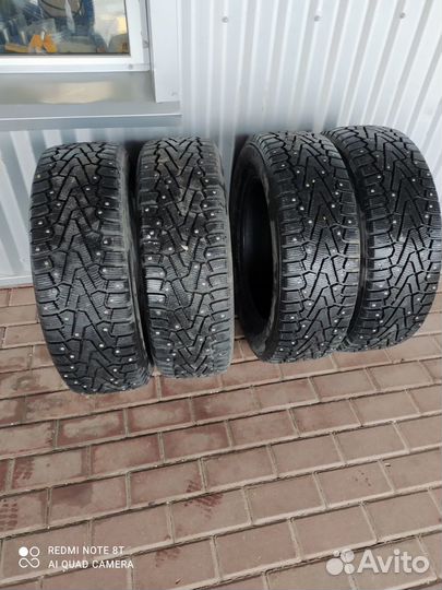 Pirelli Ice 215/65 R17