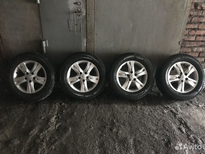 Продам колеса 215/65/16 Goodyear Wrangler