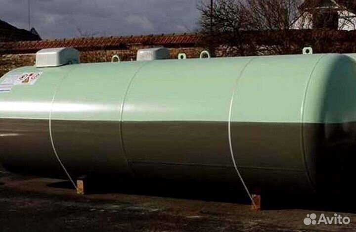 Газовая заправка вблизи морского порта