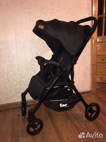 Коляска новая с перекидной ручкой