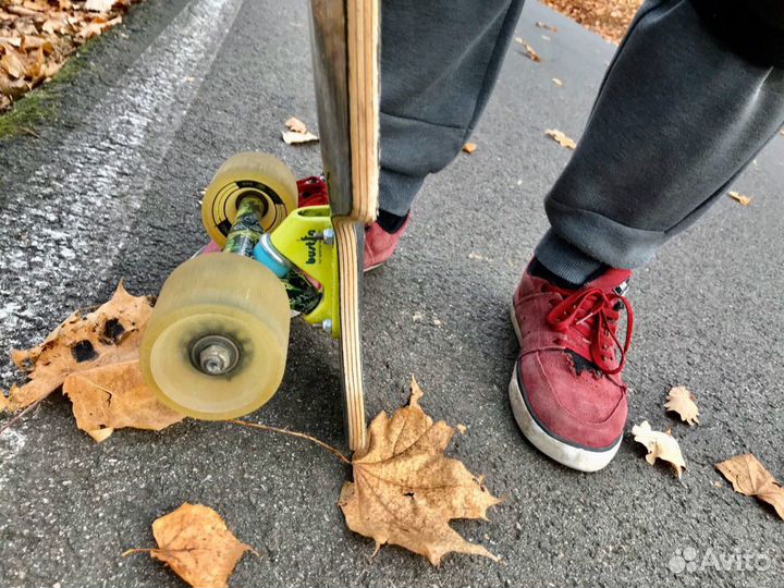 Инструктор по лонгборду и роликовым конькам