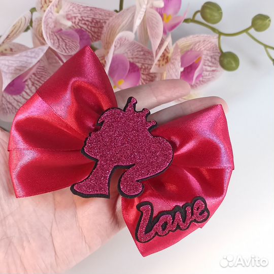 Бант и заколки для волос