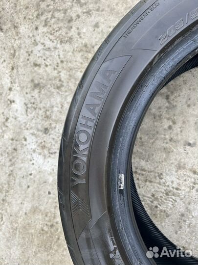 Yokohama Advan Fleva V701 205/55 R16