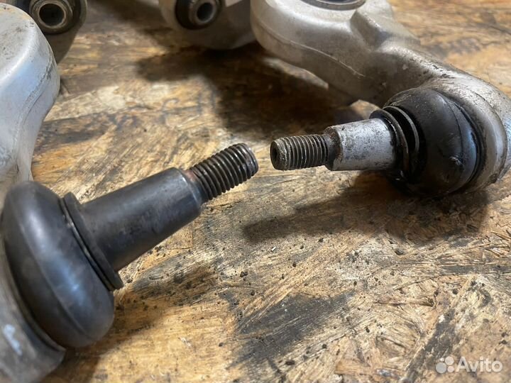 Рычаг Ауди A4 B6 левый правый