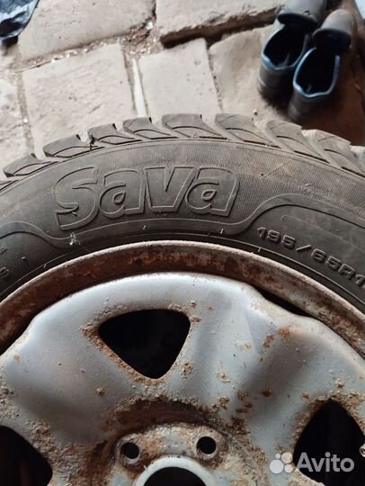 Sava Eskimo Stud 195/65 R15 91S