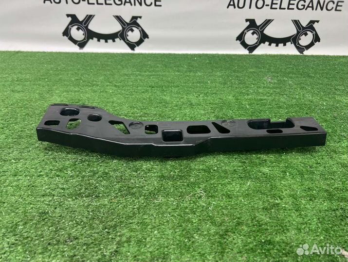 Кронштейн порога правый Bmw 5 G30 B58B30A 2017