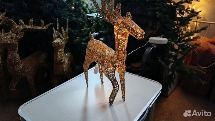 Новогодний светящийся олень