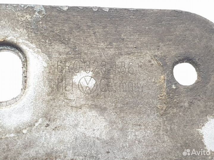 Крюк замка капота Volkswagen Polo 2013