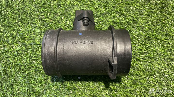 Расходомер воздуха Audi A4 S4 A6 S6 A8 VW Passat