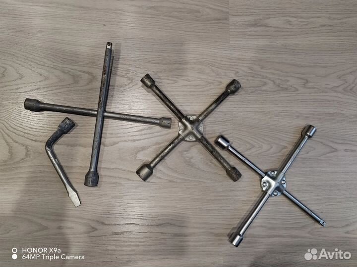 Балонный ключ