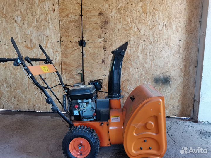 Снегоуборочная машина