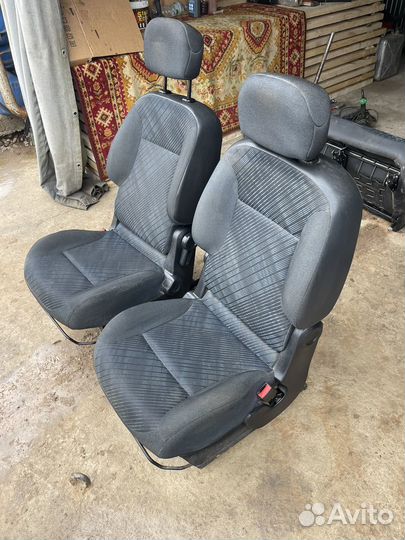 Сиденья салон всборе peugeot partner 2
