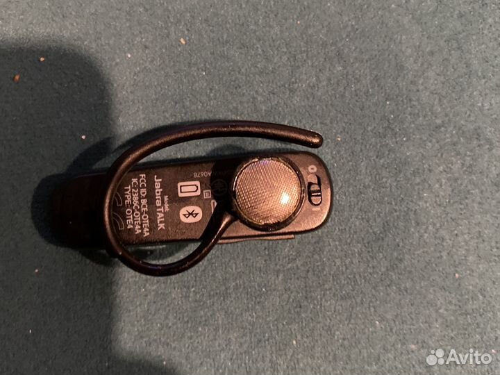 Безпроводня гарнитура jabra talk