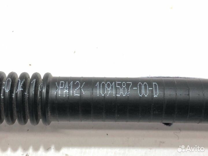 Патрубок охлаждения основной батареи Tesla Model 3