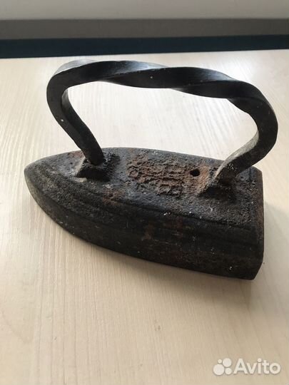 Утюг чугунный старинный