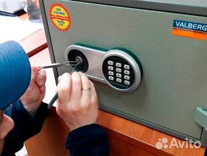 Вскрытие замков квартир и автомобилей