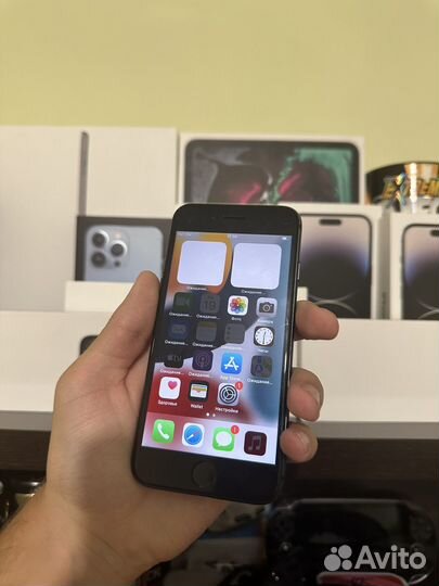 iPhone SE (2020), 64 ГБ