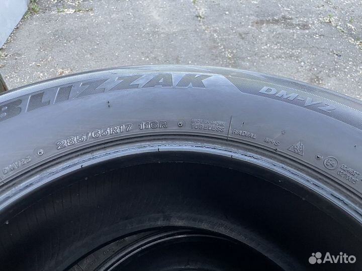 Bridgestone Blizzak DM-V2 285/65 R17