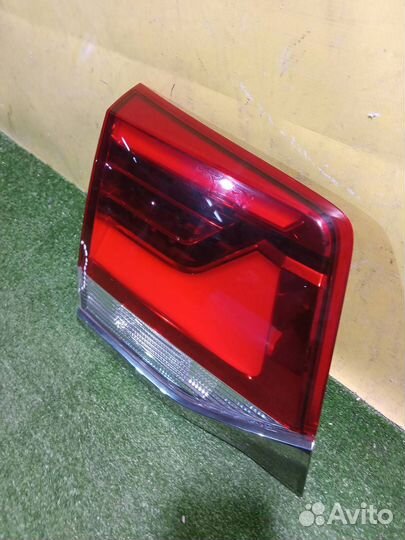 Фонарь задний внутренний левый Toyota Land Cruise
