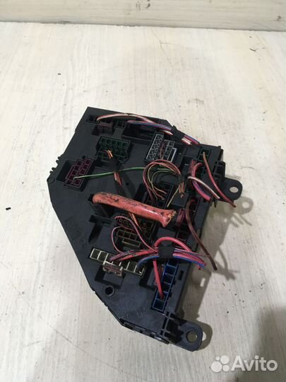 Блок предохранителей Bmw f10