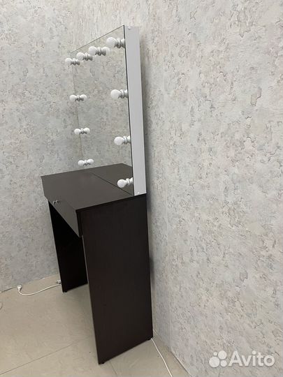 Туалетный столик, 80х45х156 см