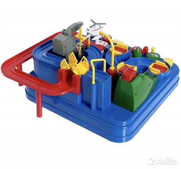 Игра-лабиринт с машинками 