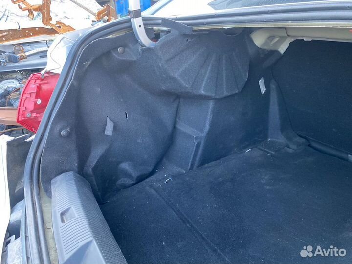 Обшивки багажника Citroen C4 2