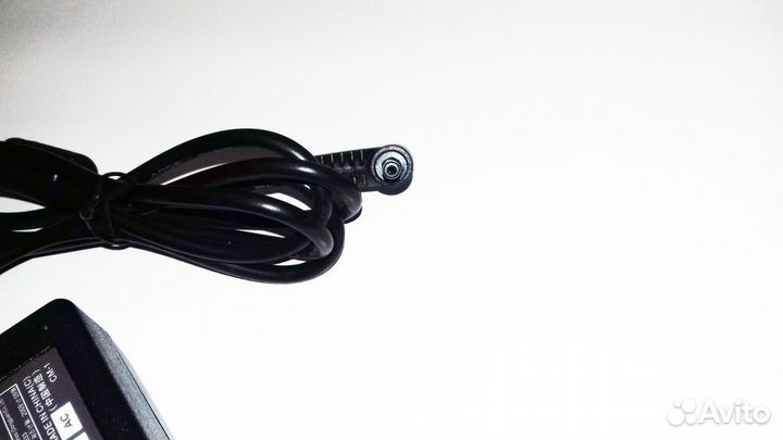 Блок питания для Fujitsu 19V 3.42A 3,5 х 1,35 мм