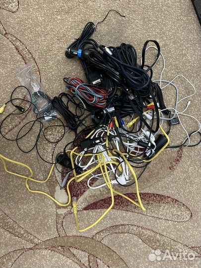 Куча кабелей