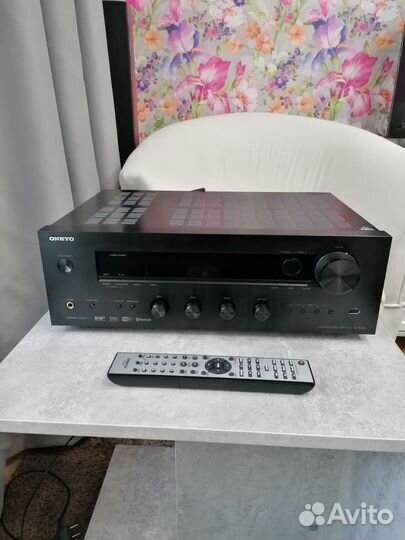 Продам стерео усилитель