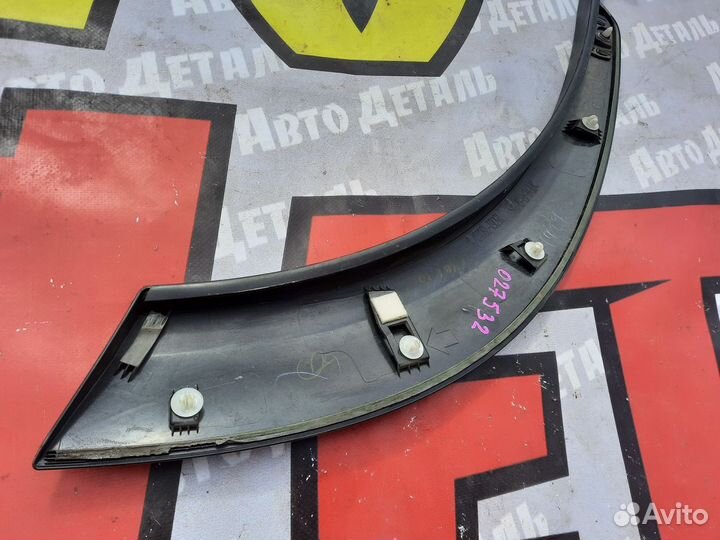 Накладка Молдинг задней правой двери Lexus NX