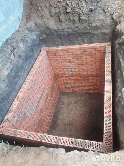 Бригада строителей