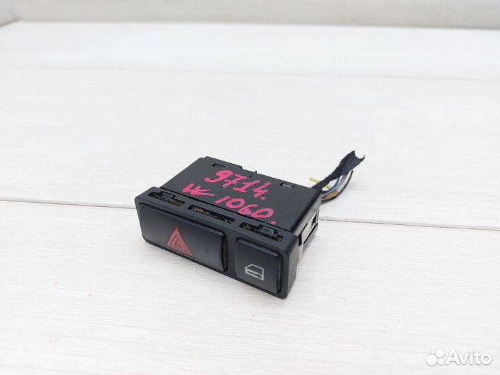 Кнопка аварийной сигнализации Bmw X5 Е53 M57N 2005