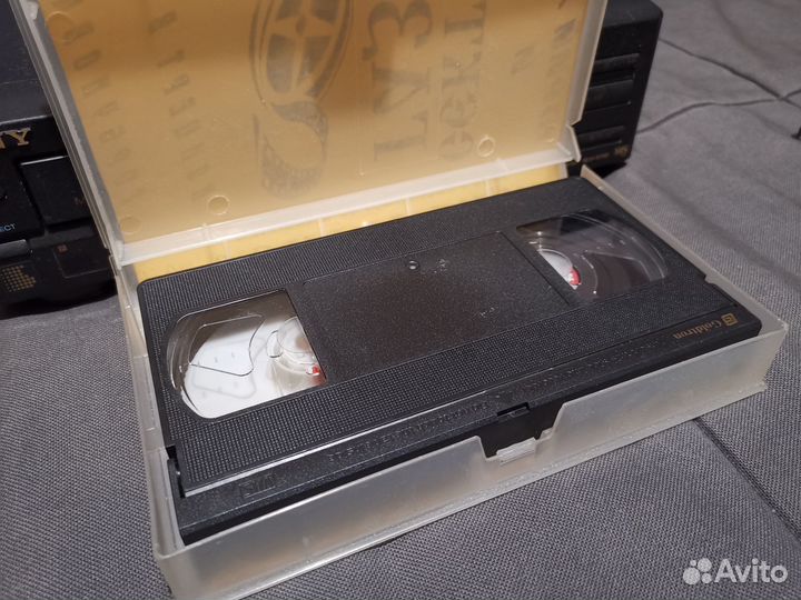 Видеокасета Сектор Газа с видеомагнитофоном Sony